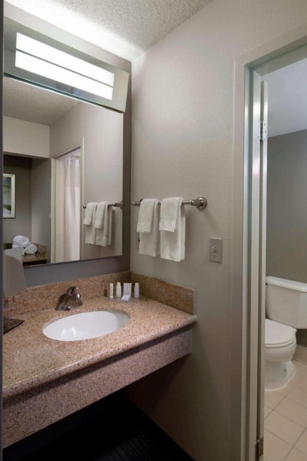Sonesta Select Boca Raton Town Center image 10